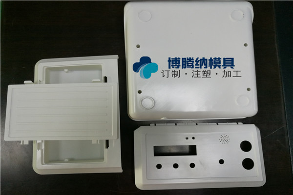 找模具加工廠，博騰納快速反應(yīng)為您解決問題